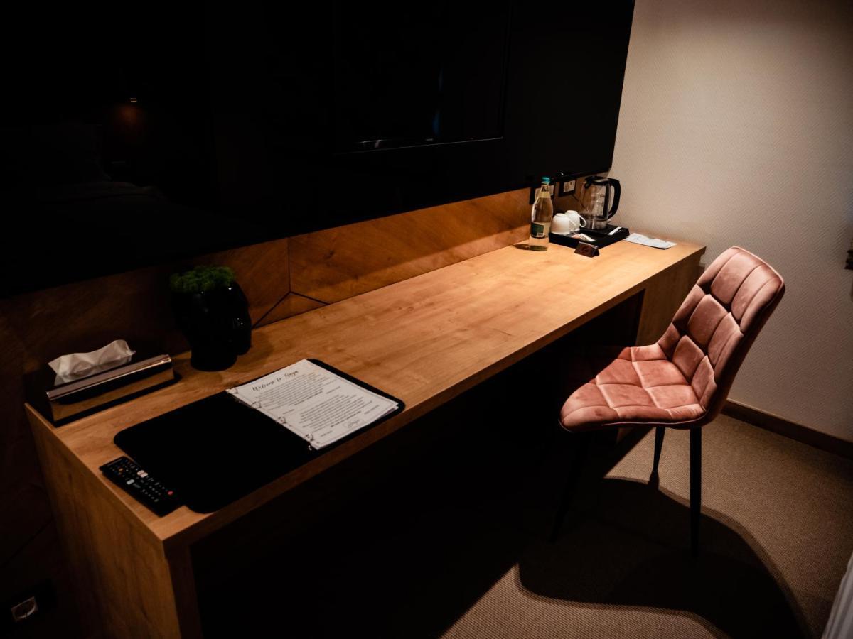 Târgu Jiu Hotel Goya Boutique מראה חיצוני תמונה