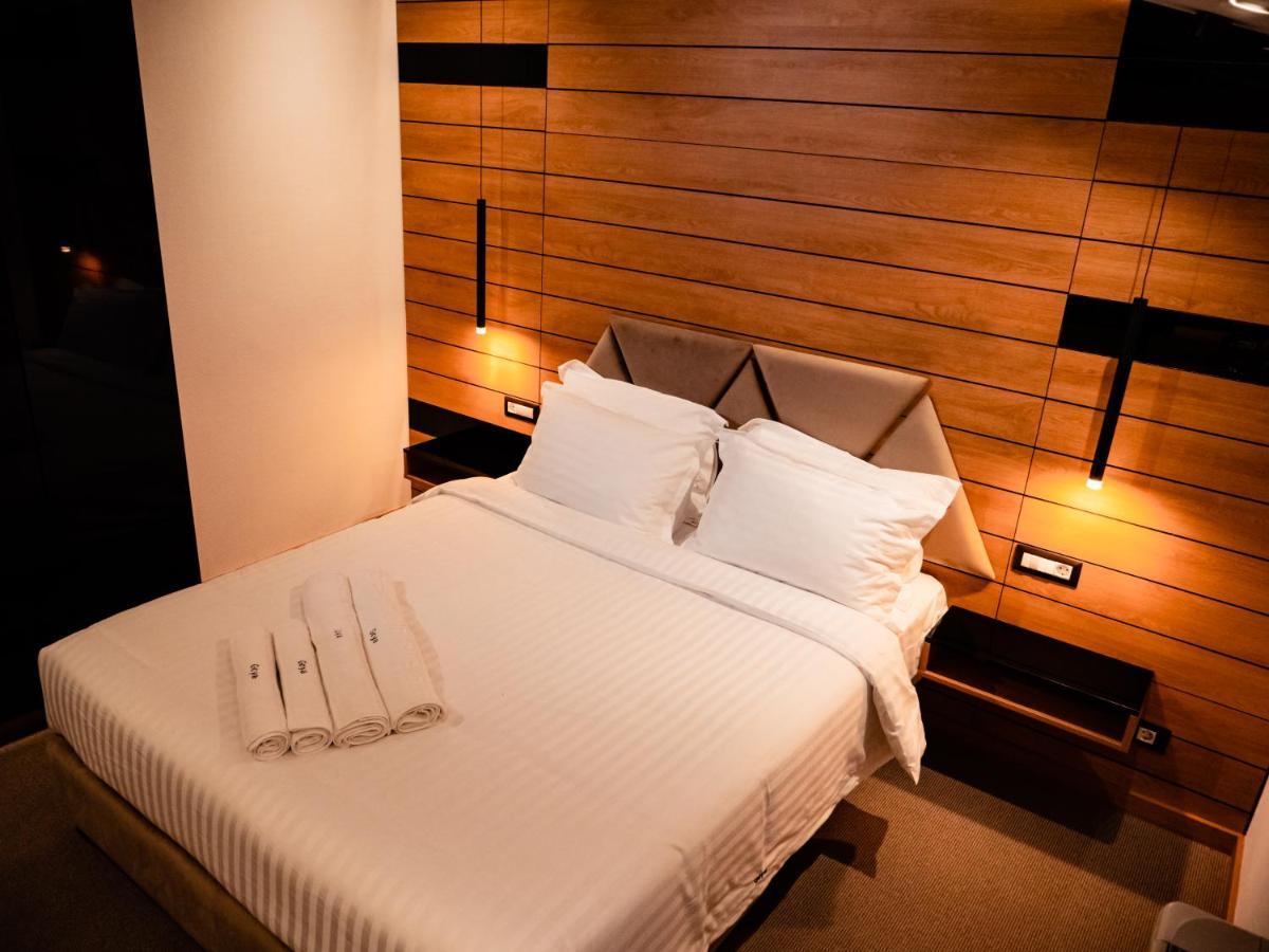 Târgu Jiu Hotel Goya Boutique מראה חיצוני תמונה