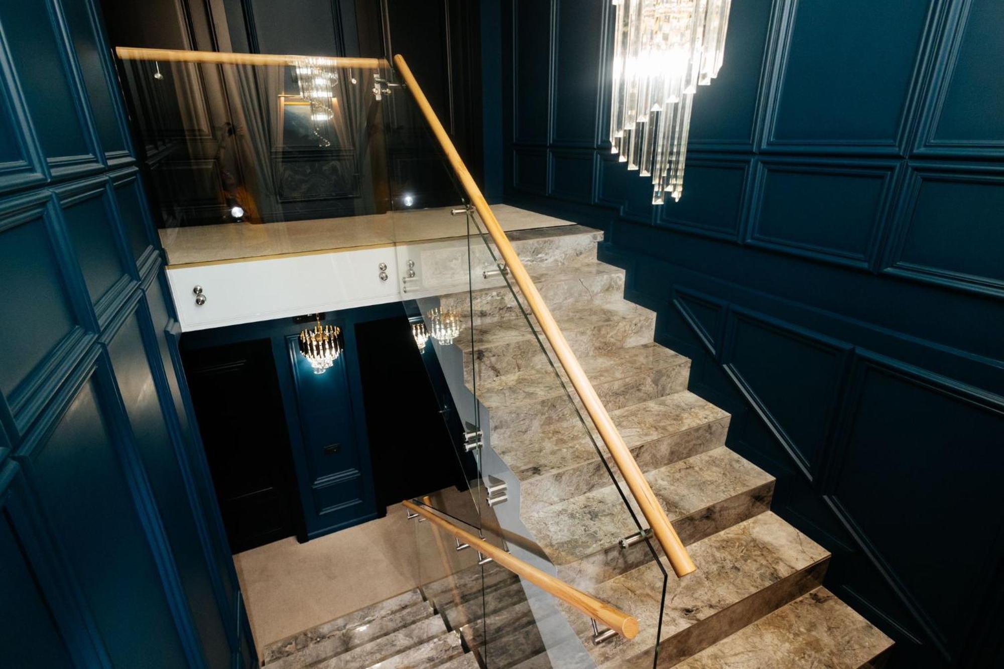 Târgu Jiu Hotel Goya Boutique מראה חיצוני תמונה