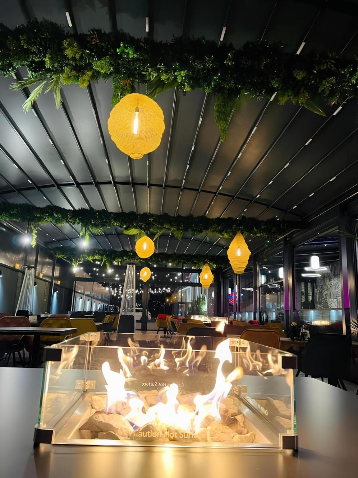 Târgu Jiu Hotel Goya Boutique מראה חיצוני תמונה